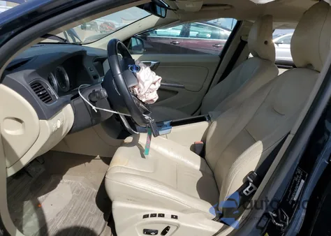 2012 Volvo S60 T6 z USA, uszkodzony, nr VIN YV1902FHXC2043537